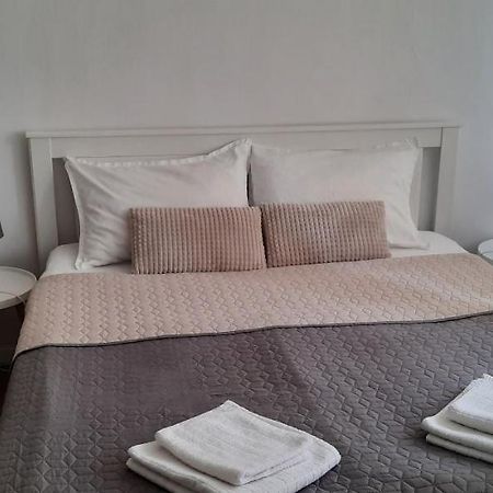 Lyra Apartment Sfântu-Gheorghe Eksteriør bilde