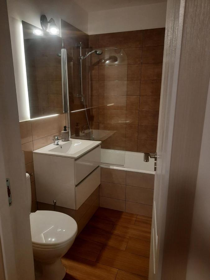 Lyra Apartment Sfântu-Gheorghe Eksteriør bilde
